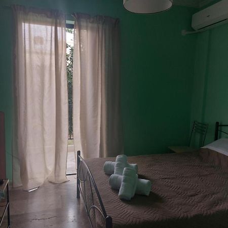 Ferienwohnung Luchia Patras Exterior foto