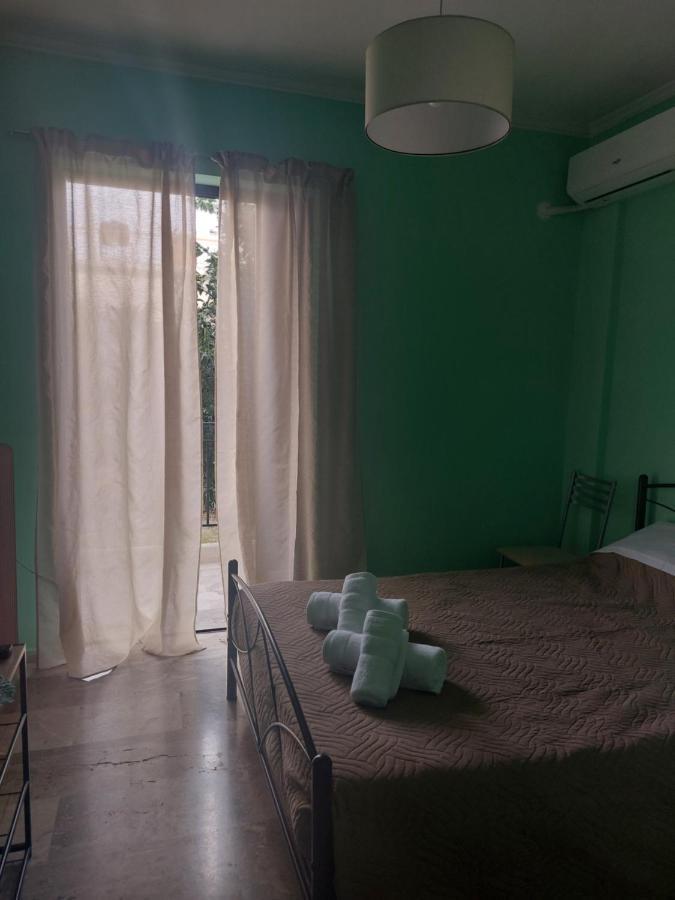 Ferienwohnung Luchia Patras Exterior foto