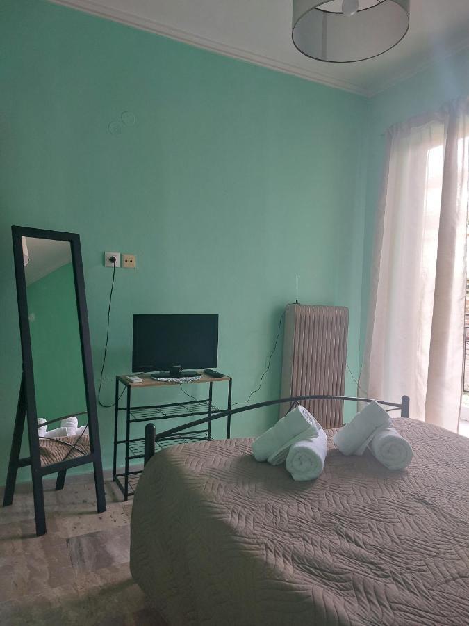 Ferienwohnung Luchia Patras Exterior foto